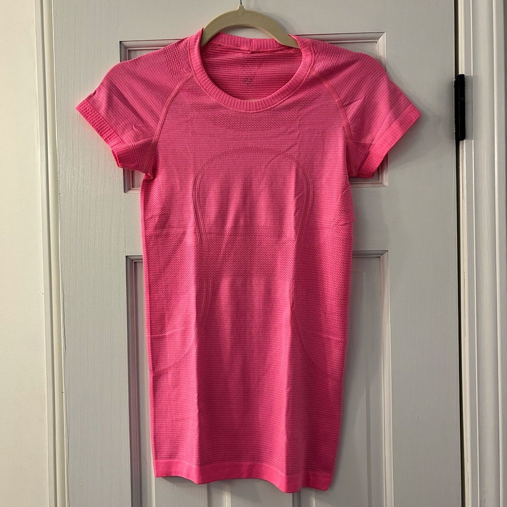 Lululemon Swiftly Tech Short-Sleeve Shirt